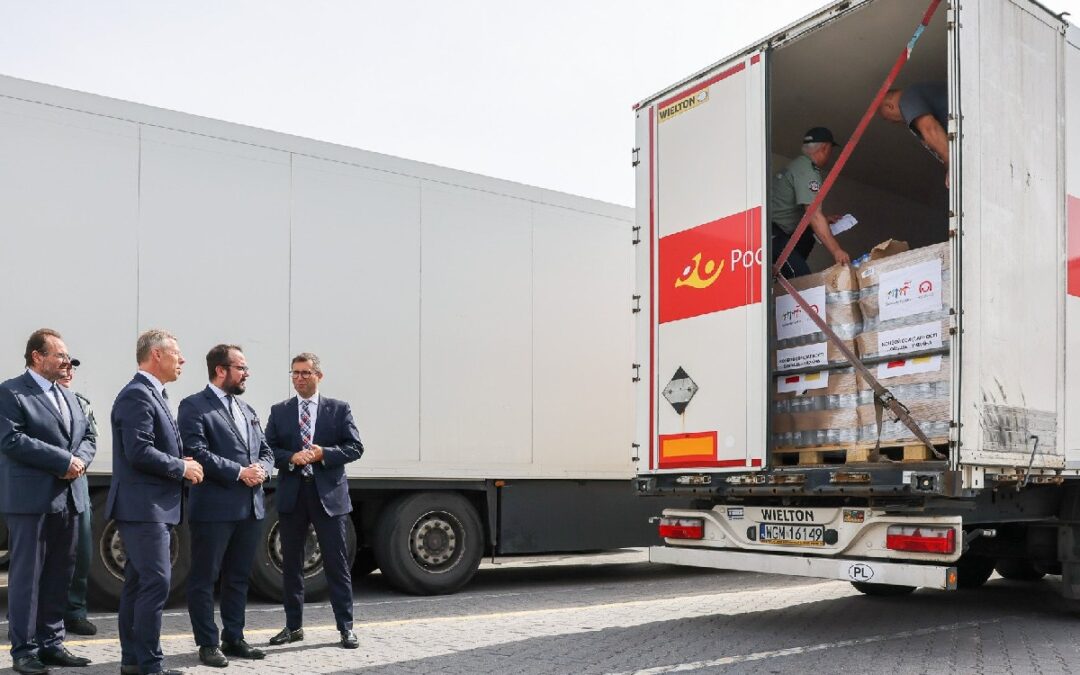 Z Polski ruszą na Ukrainę kolejne konwoje ze sprzętem medycznym. „To przejaw solidarności”